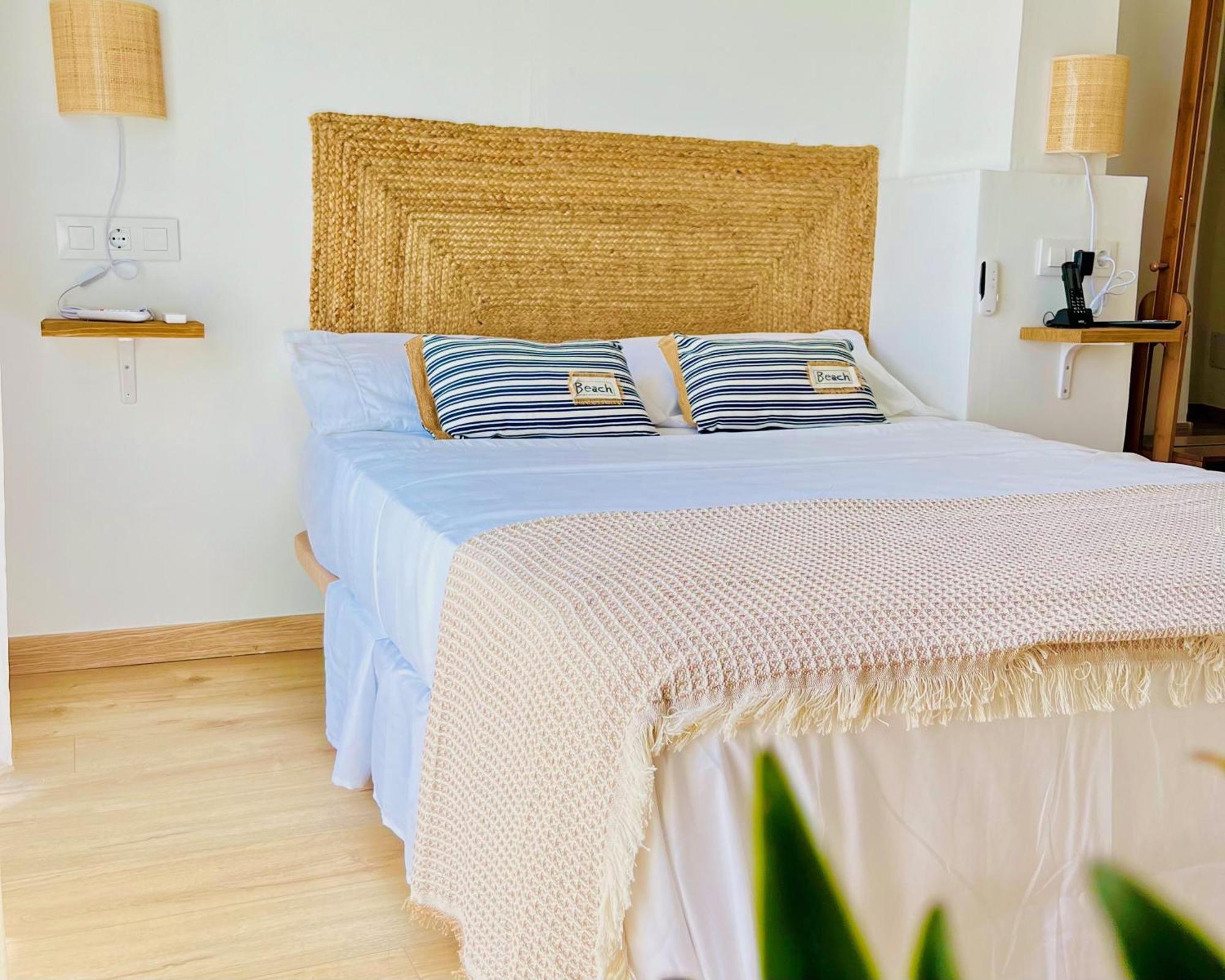 Hostal Playa Dreams Nautico Adults Garrucha Exterior photo